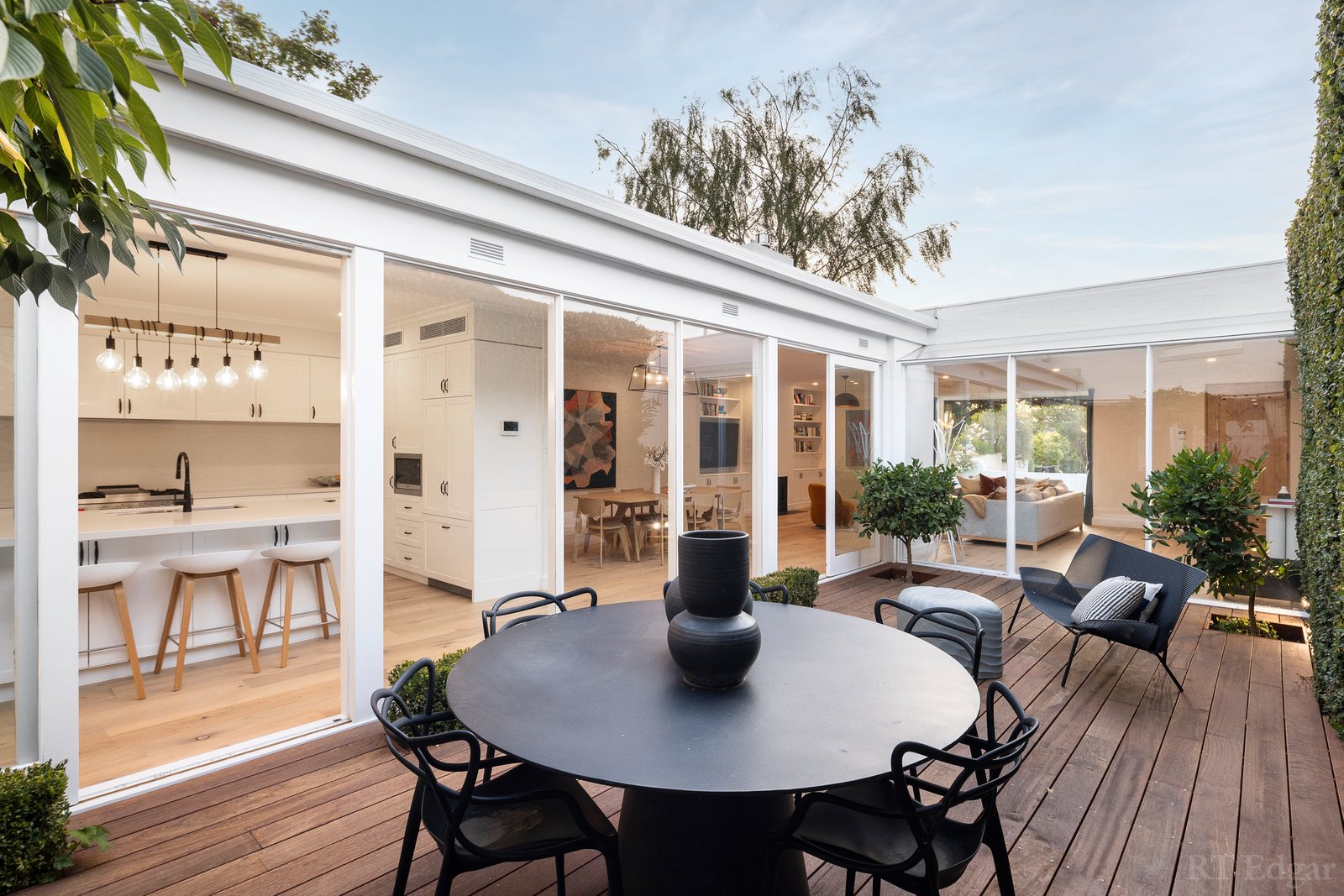 Real Estate and Property in 200 Walsh Street, South Yarra, VIC