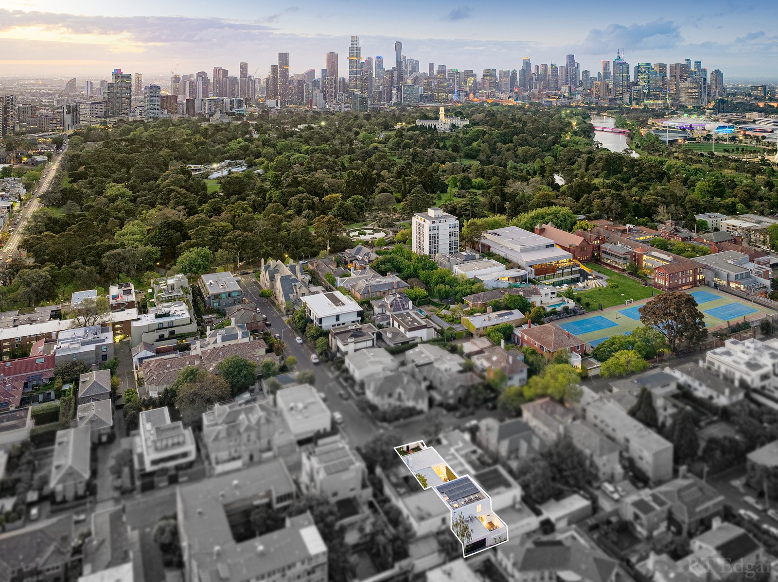 Real Estate and Property in 200 Walsh Street, South Yarra, VIC