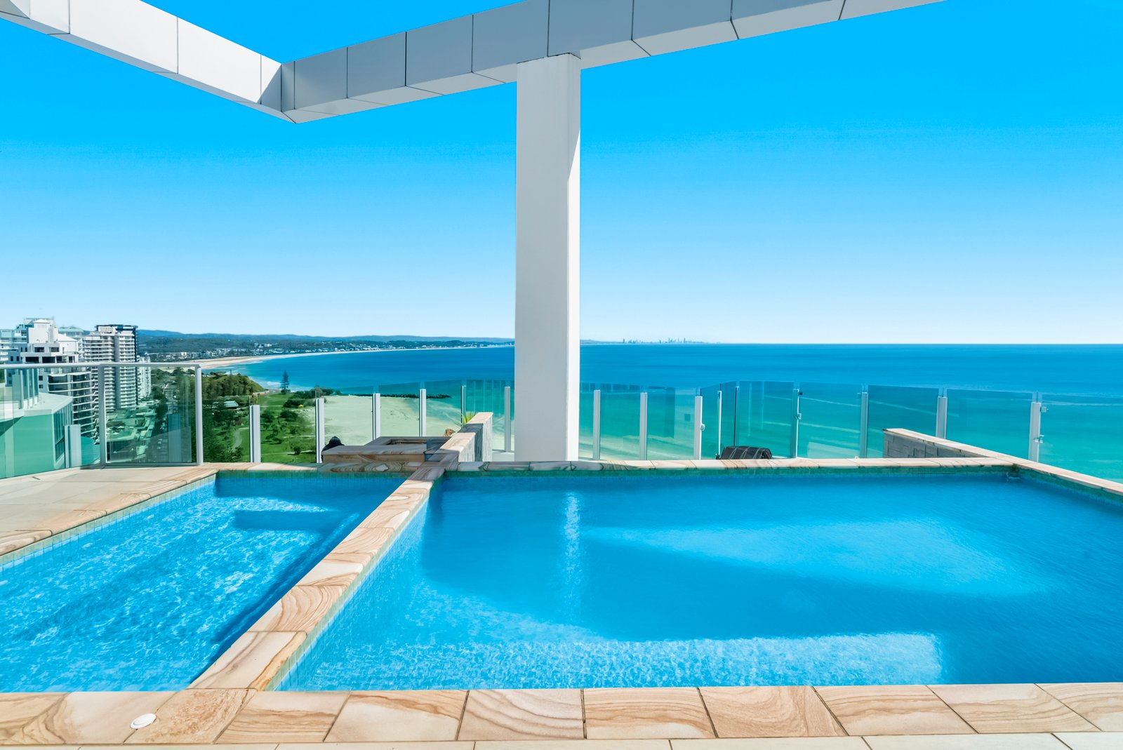 2001/120 Marine Pde  COOLANGATTA 3