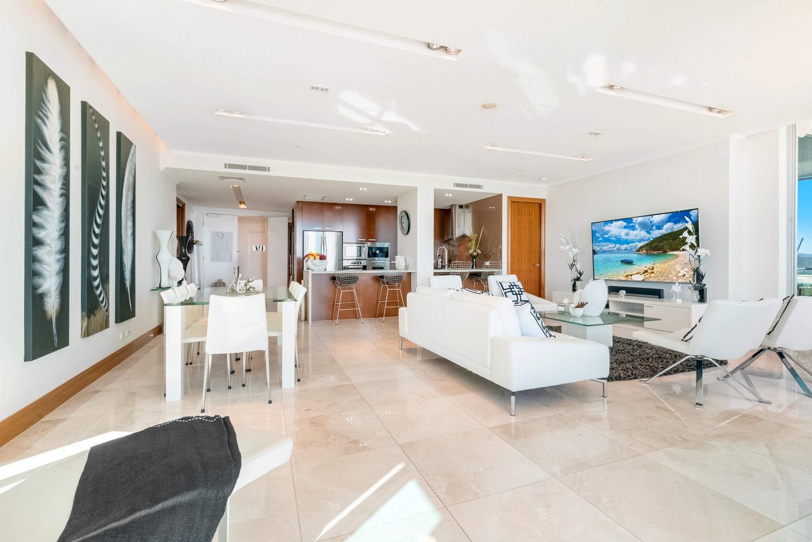 2001/120 Marine Pde  COOLANGATTA 8