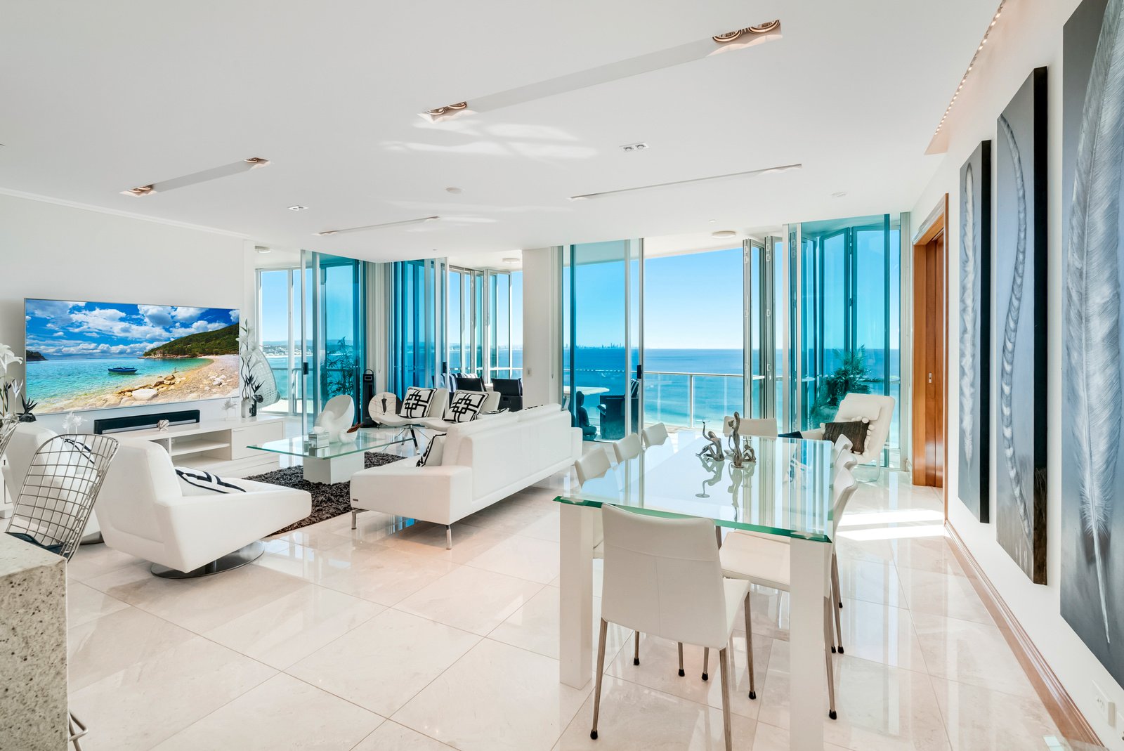 2001/120 Marine Pde  COOLANGATTA 9