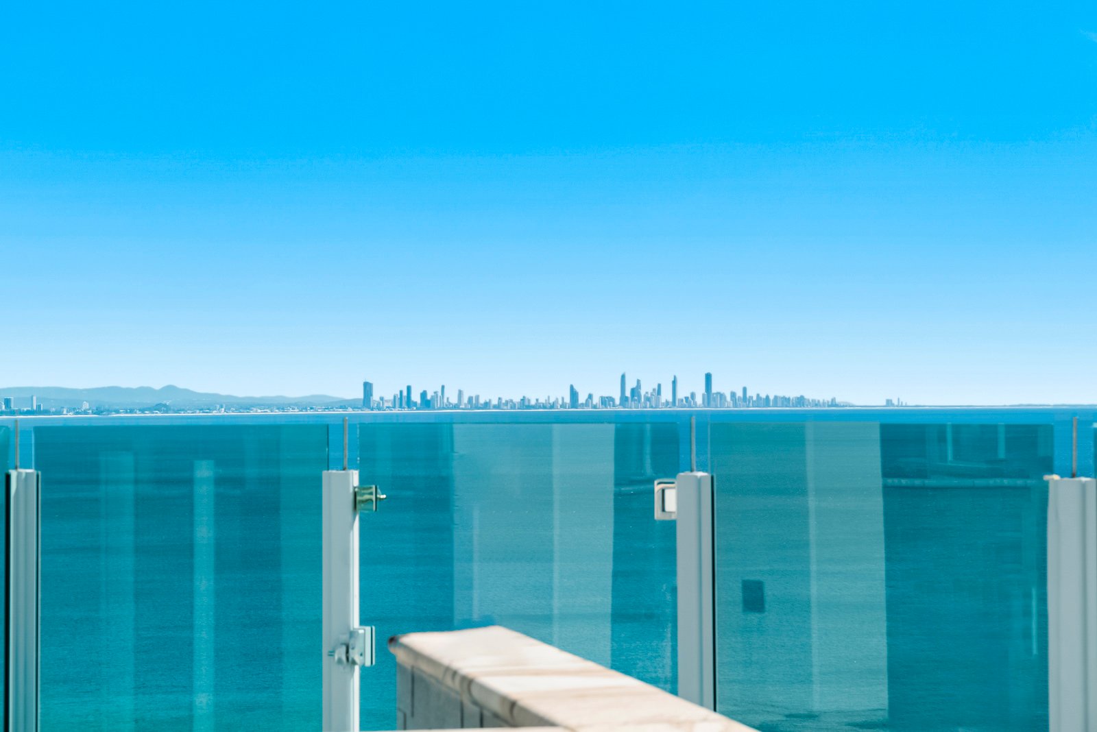 2001/120 Marine Pde  COOLANGATTA 22