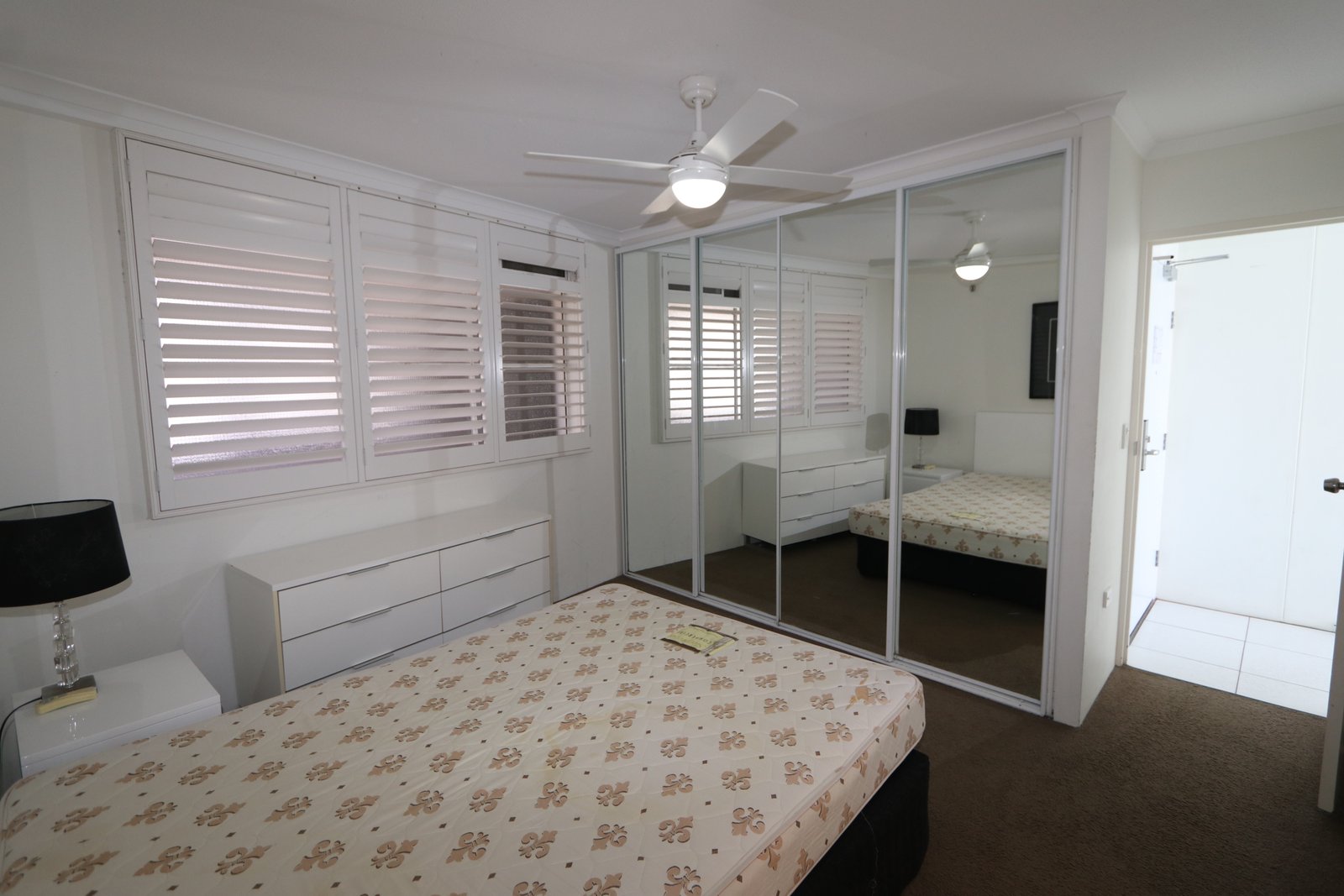 2002/9 Trickett Street SURFERS PARADISE 5