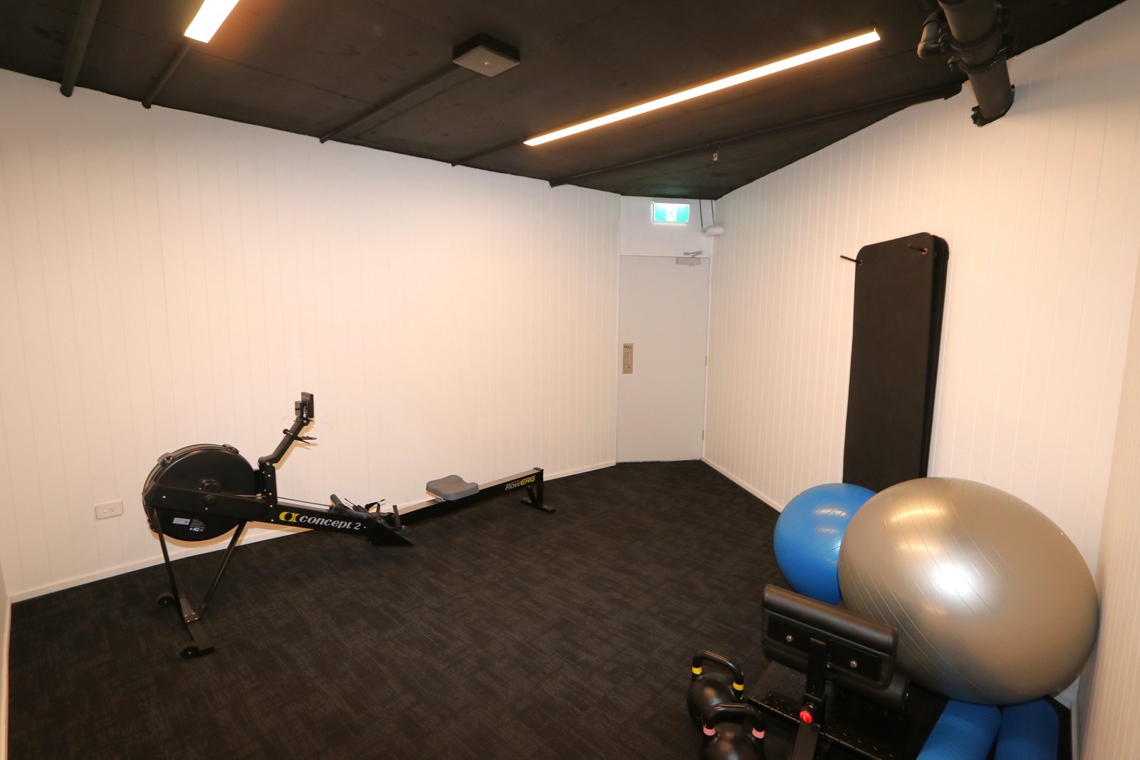 2002/9 Trickett Street SURFERS PARADISE 13