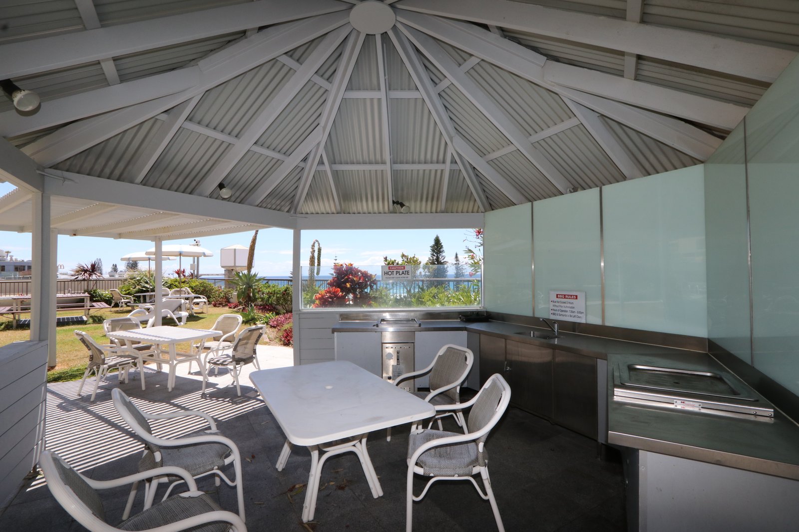 2002/9 Trickett Street SURFERS PARADISE 14