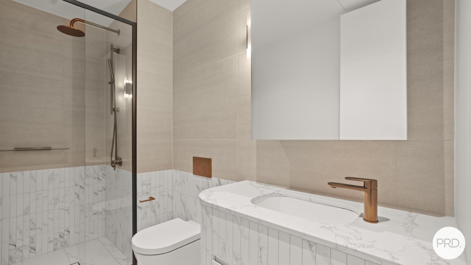 2003/63 La Trobe Street MELBOURNE 5