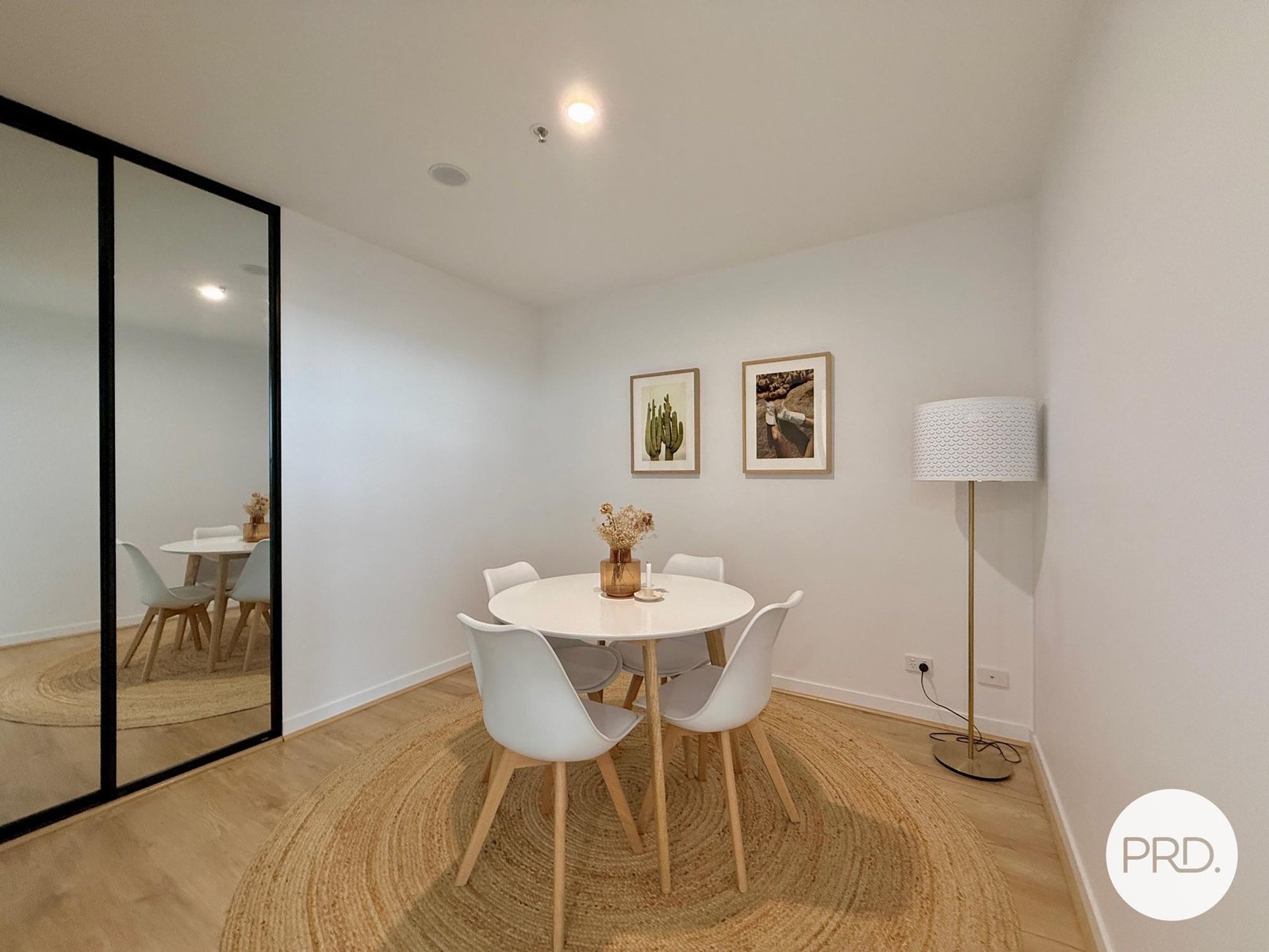 2004/2 Grazier Lane BELCONNEN 9