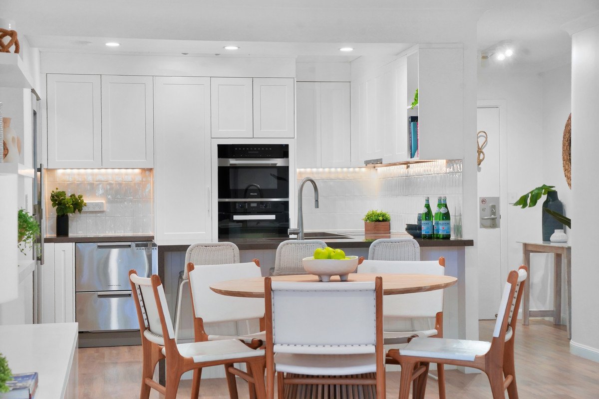 2004/220 The Esplanade Burleigh Heads 9