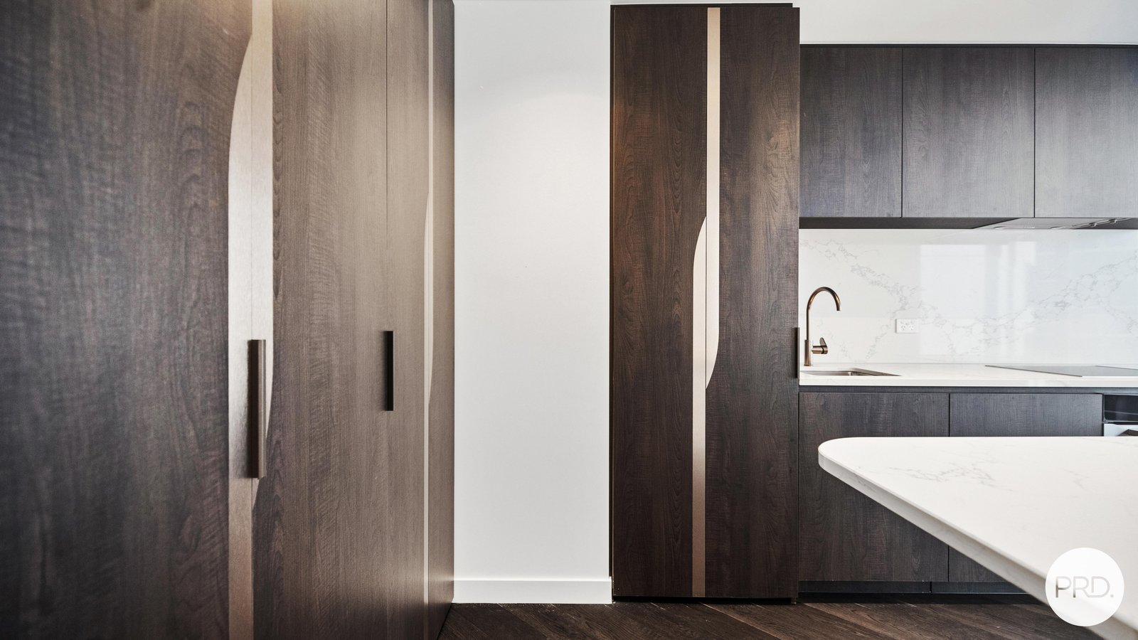 2005/63 La Trobe Street MELBOURNE 6