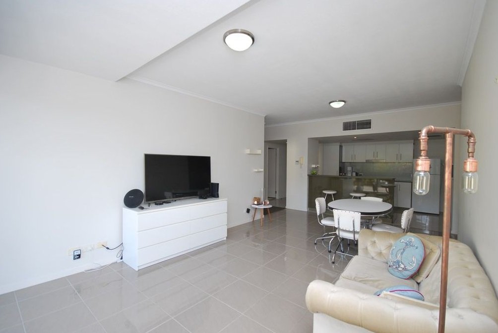 2007/1 Ocean Street BURLEIGH HEADS 11