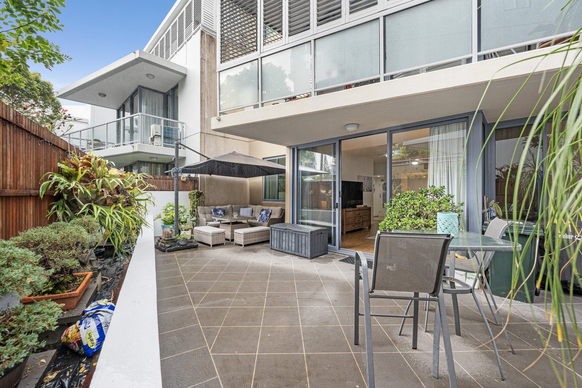 2008/1 Ocean Street BURLEIGH HEADS 4