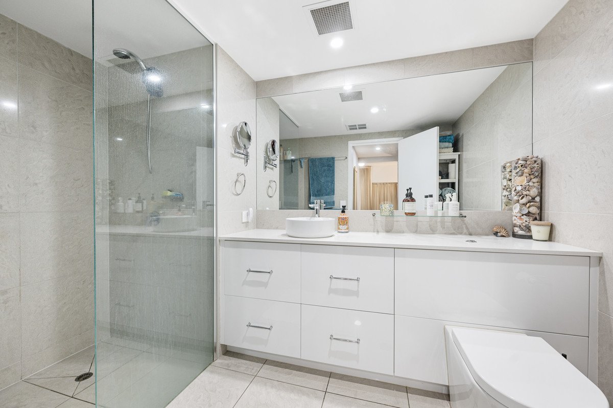 2008/1 Ocean Street BURLEIGH HEADS 14