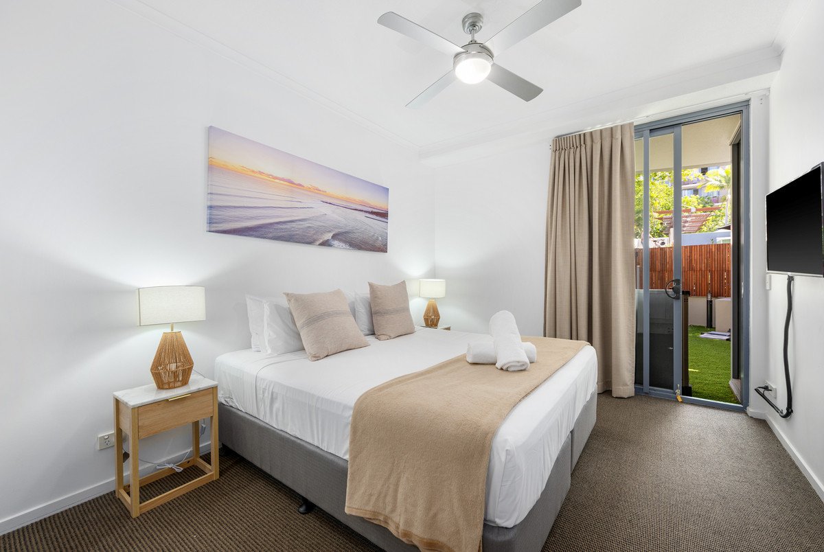 2009/1 Ocean Street BURLEIGH HEADS 9