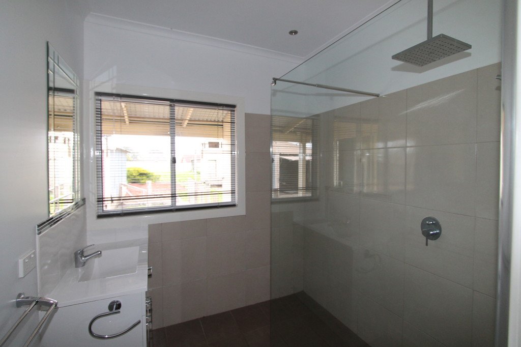 201 Bell Street REDAN 6