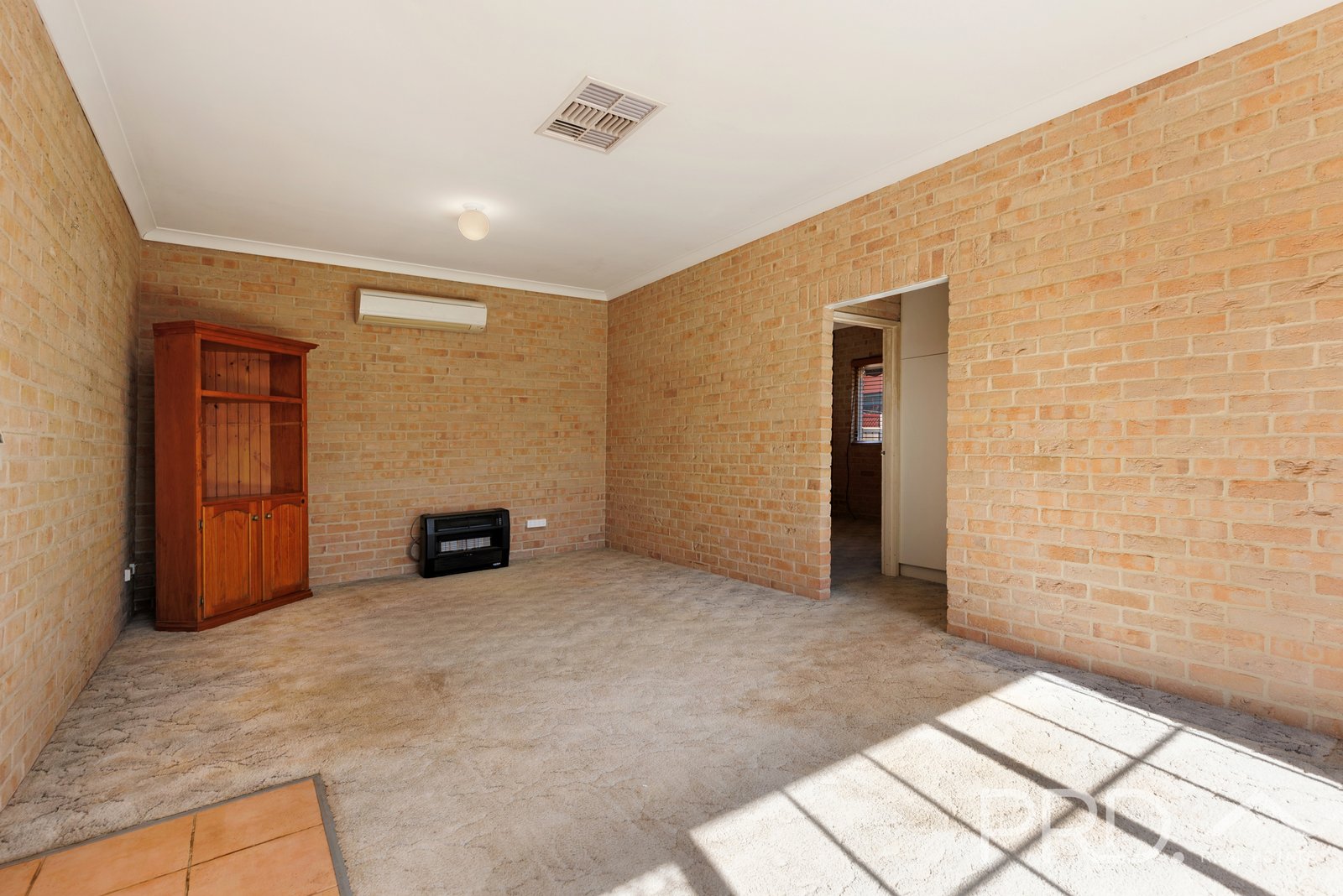 201 Capper Street TUMUT 10