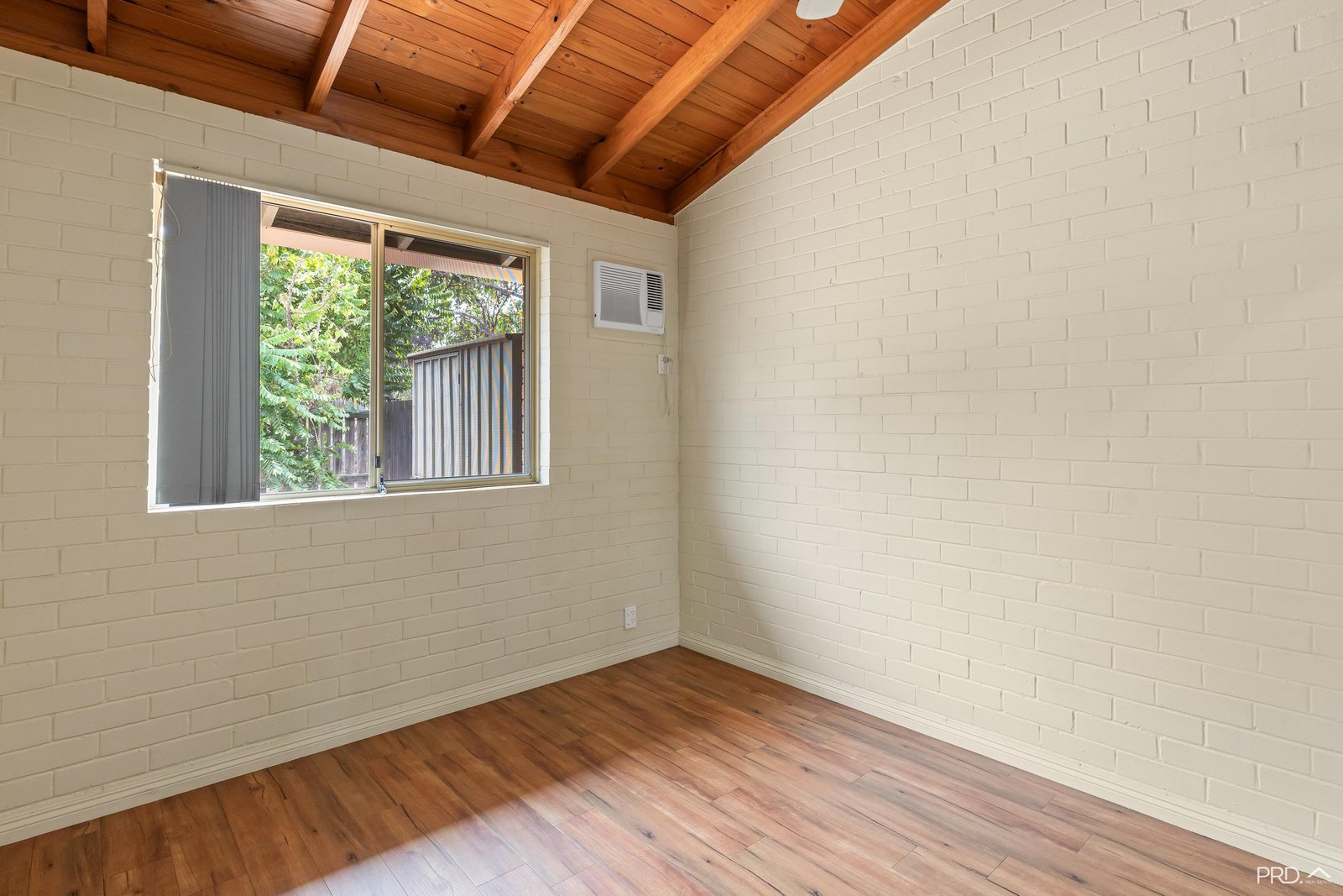 20/1 Charles Road CABLE BEACH 12