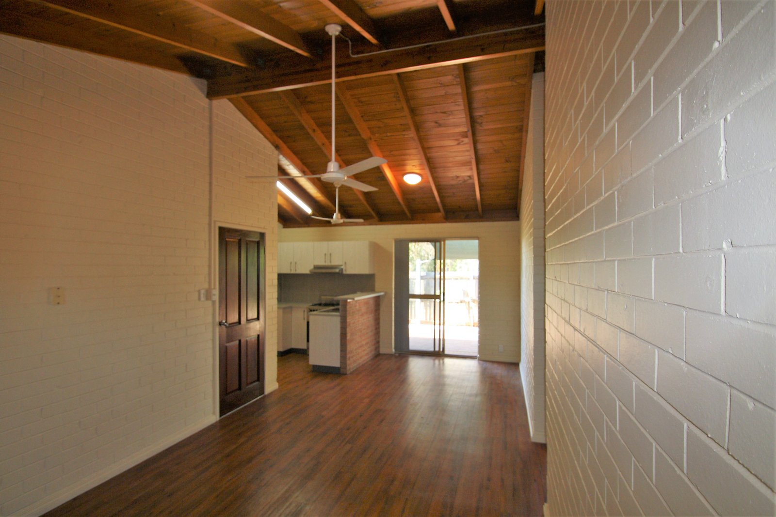 20/1 Charles Road CABLE BEACH 4