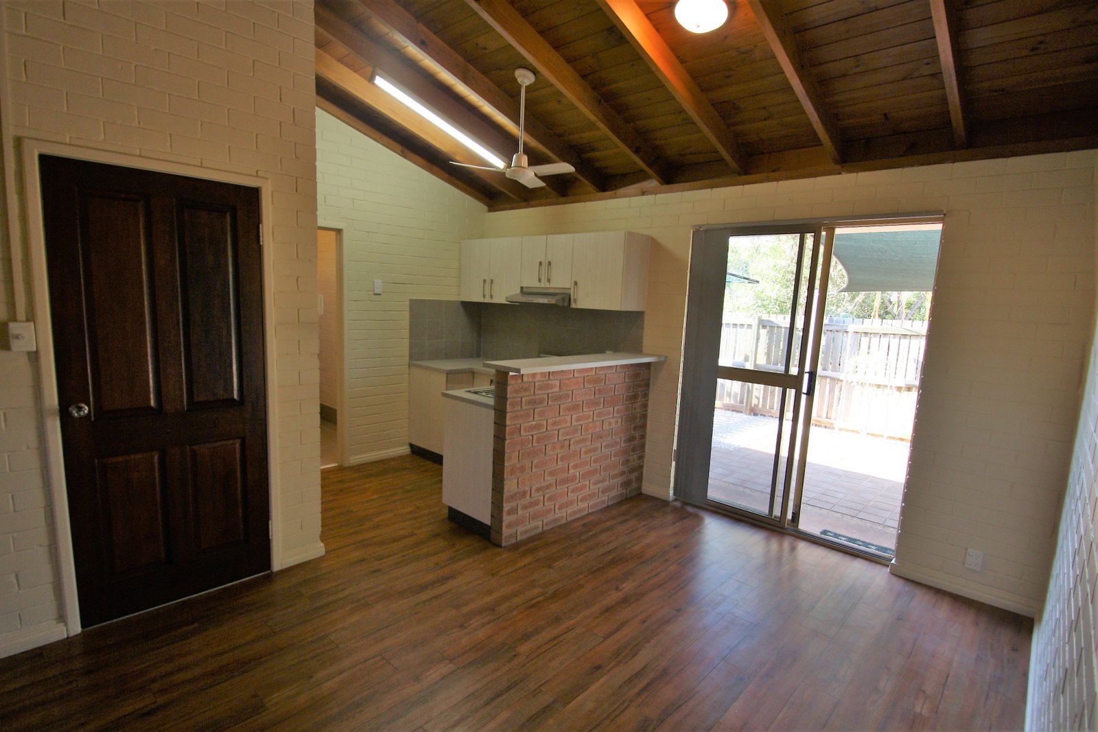 20/1 Charles Road CABLE BEACH 9