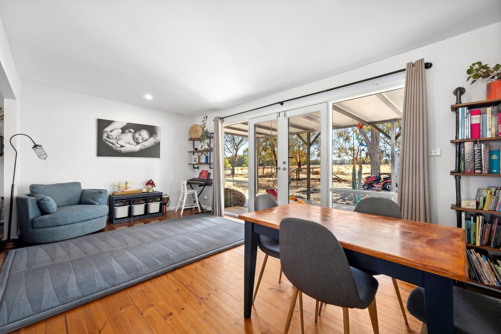 Gallery: 201 Learmonth Road