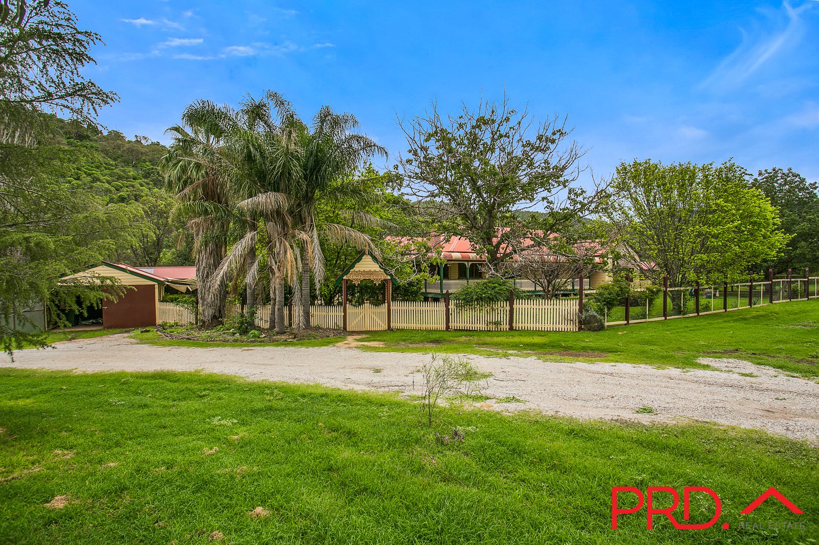 201 Stirling Road TAMWORTH 13