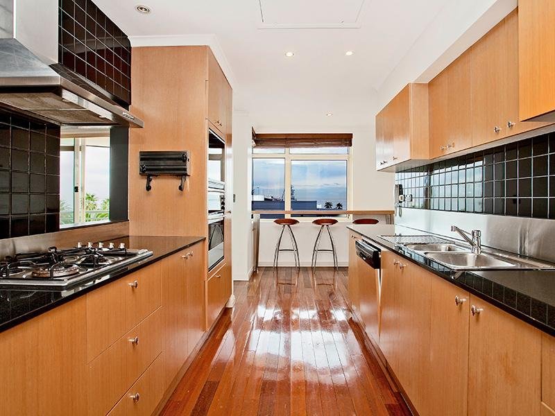 Gallery: 20/105 Beach Street
