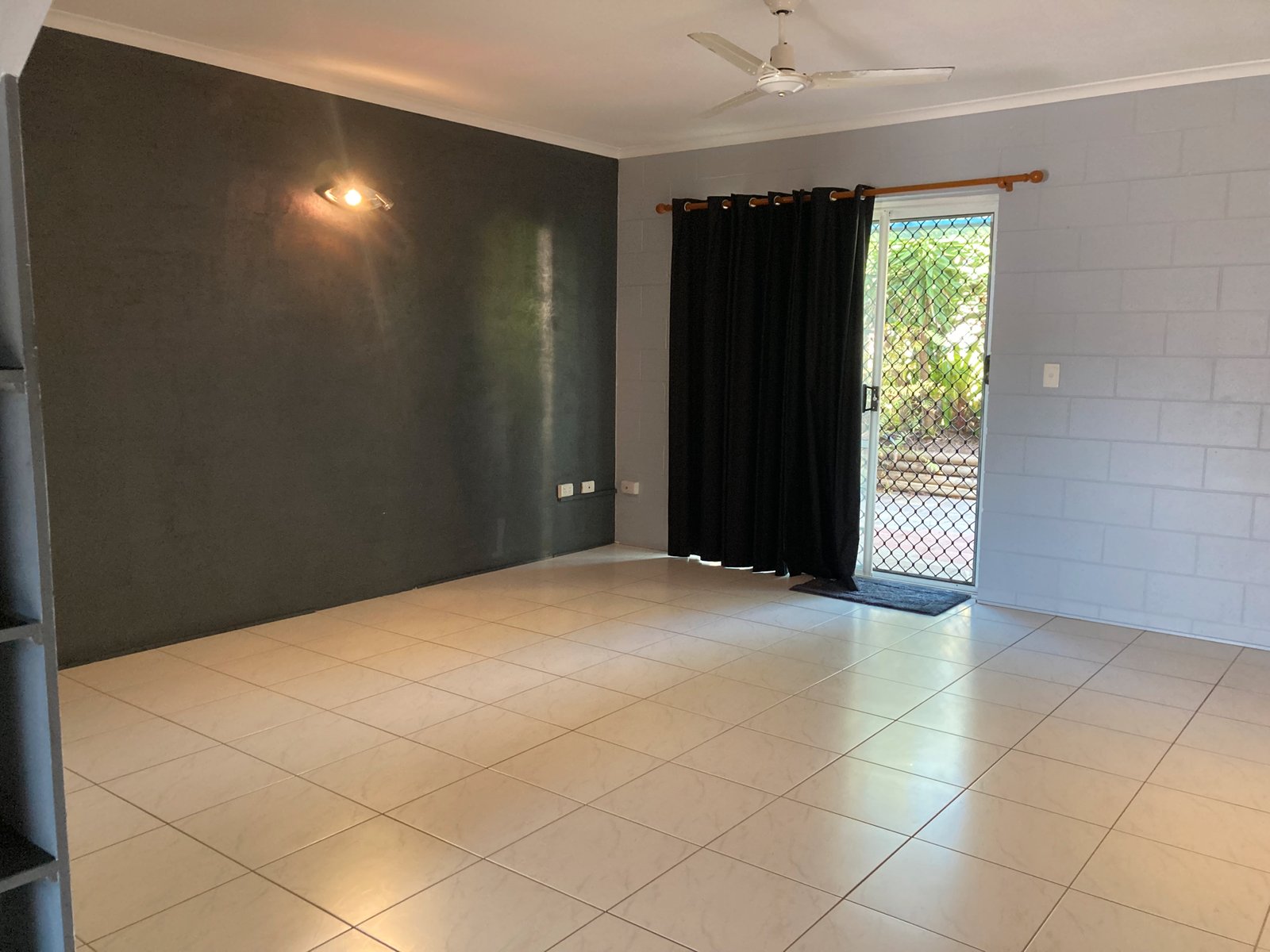 20/11 Island Drive CANNONVALE 9