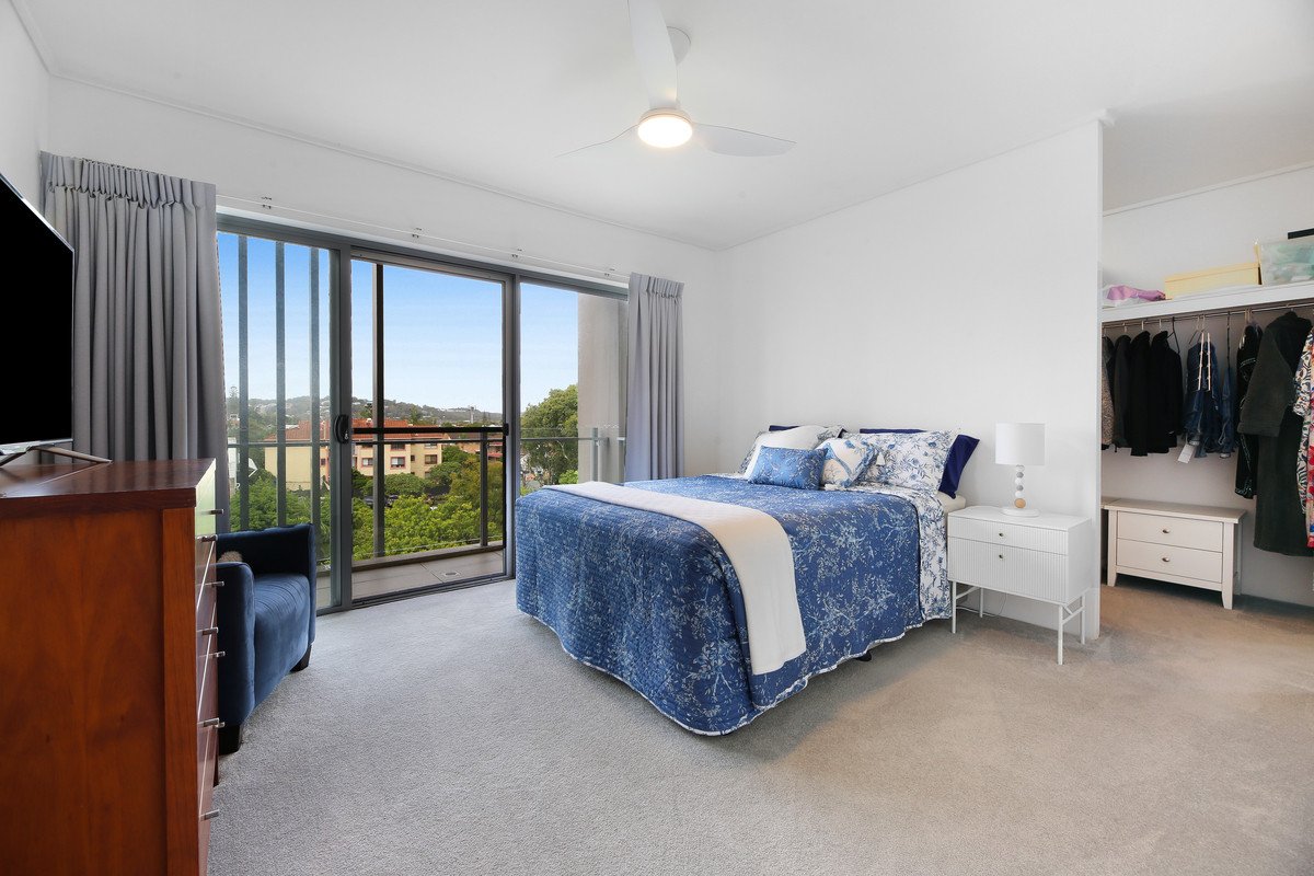 201/1 Toombul Avenue MIAMI 8