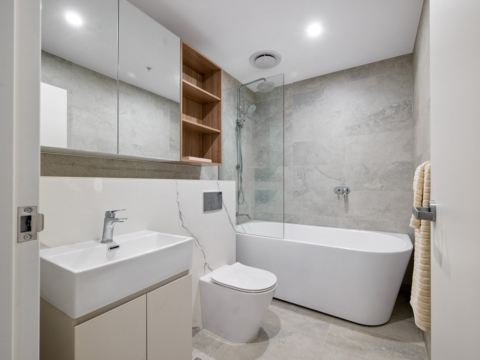 201/10 Premiership Close Penrith 3