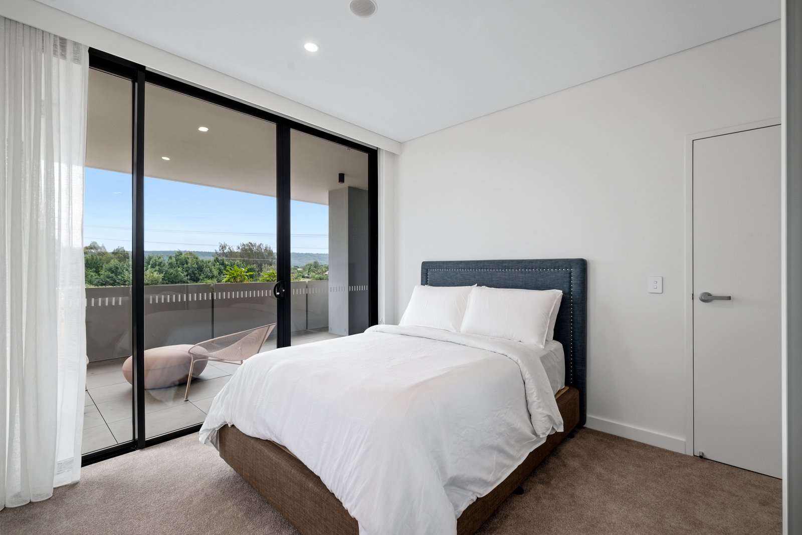 201/10 Premiership Close Penrith 14