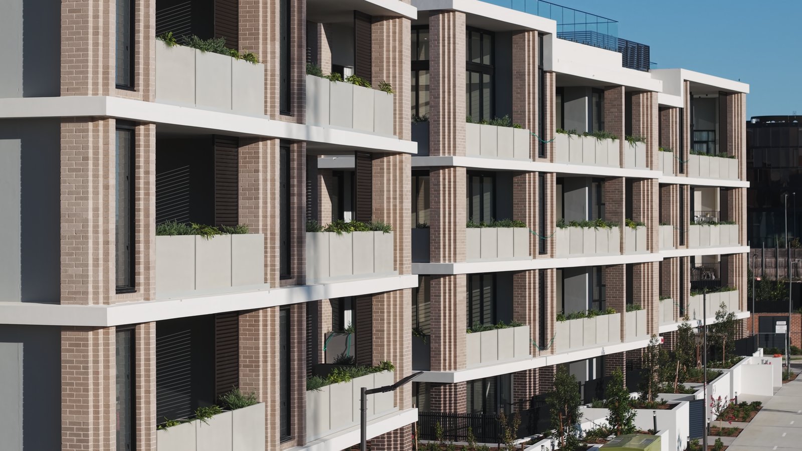 201/10 Premiership Close Penrith 18