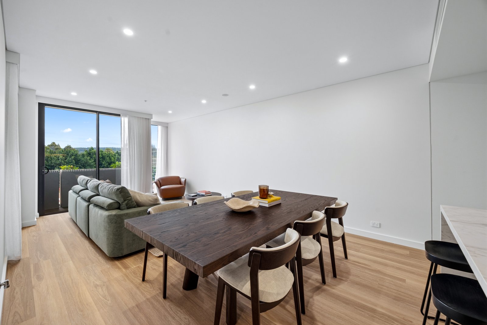 201/10 Premiership Close Penrith 23