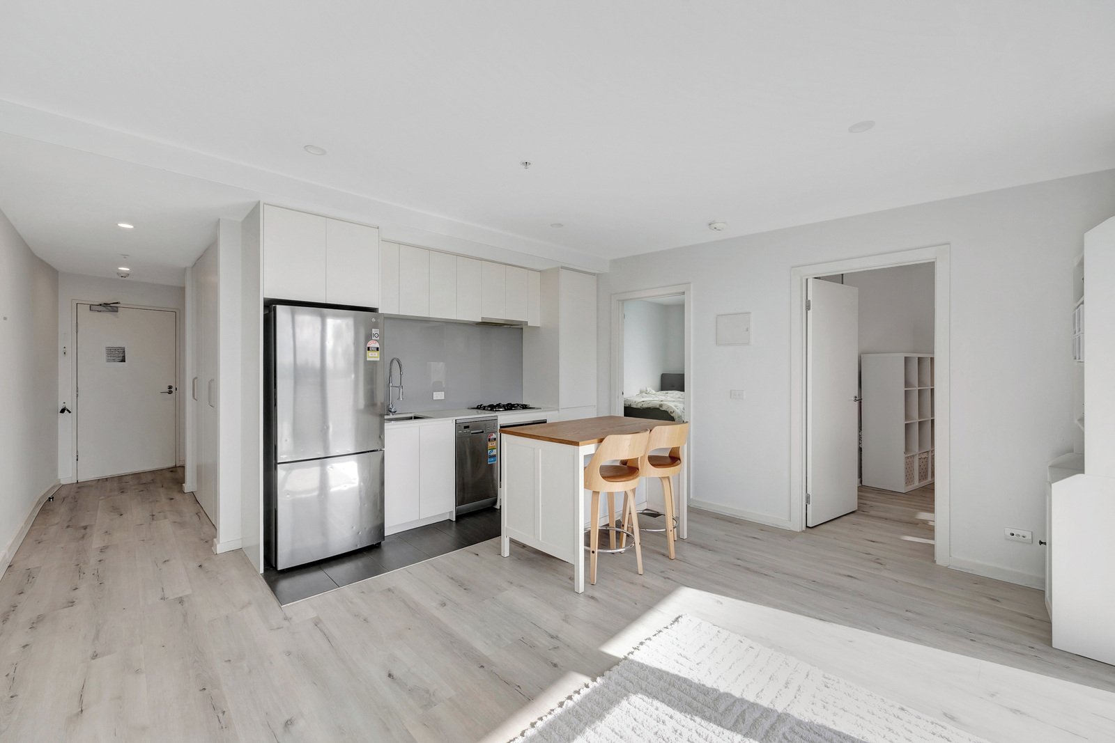 Gallery: 201/16-18 Dalgety Street