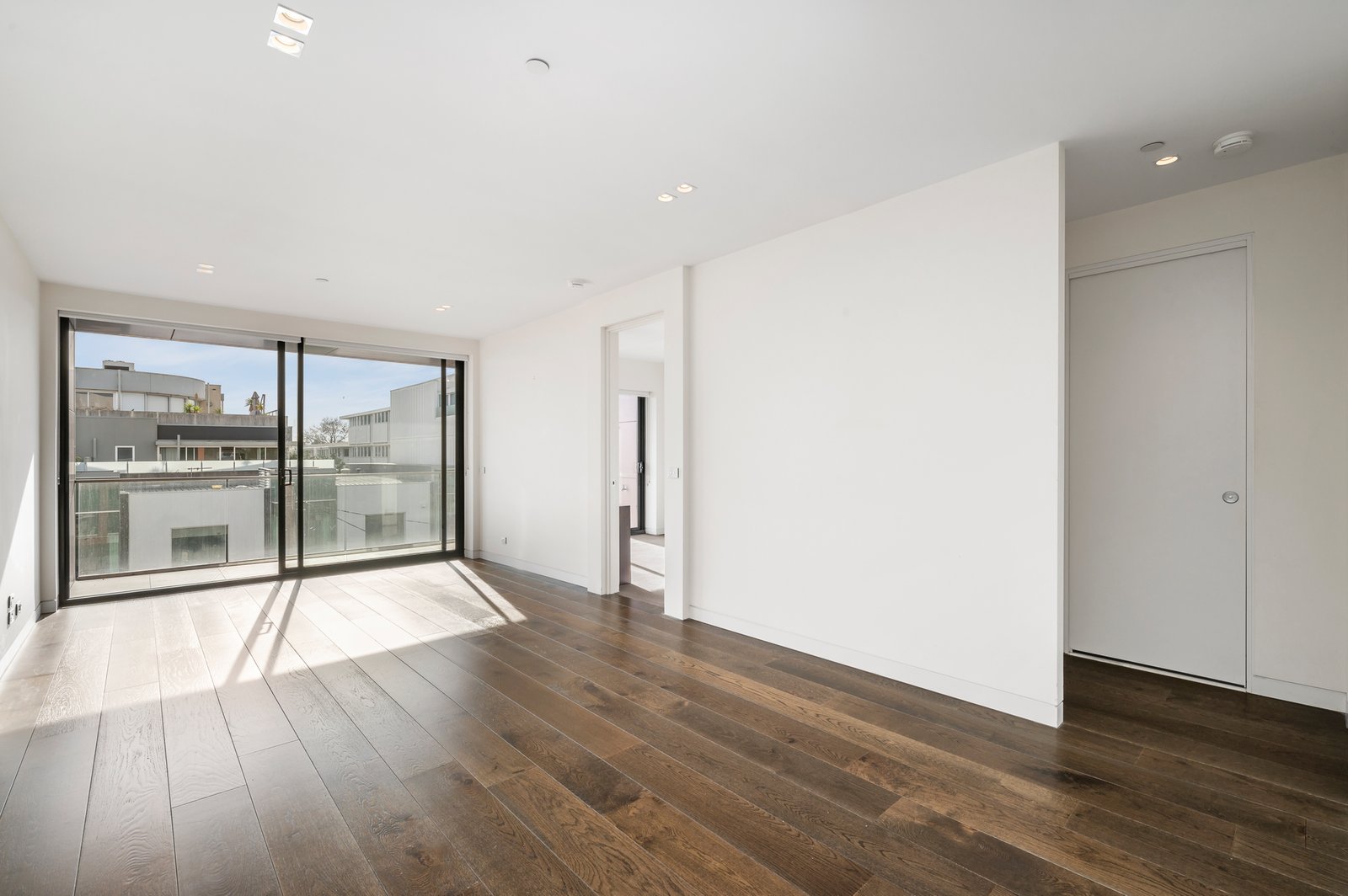Gallery: 201/184 Bay Street