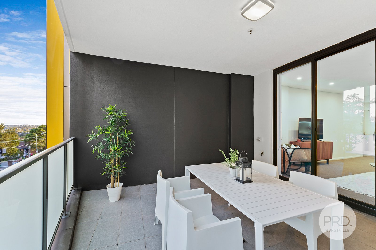 201/1C Greenbank Street HURSTVILLE 8