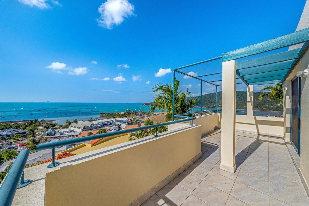 20/12-14 Golden Orchid Drive AIRLIE BEACH 2