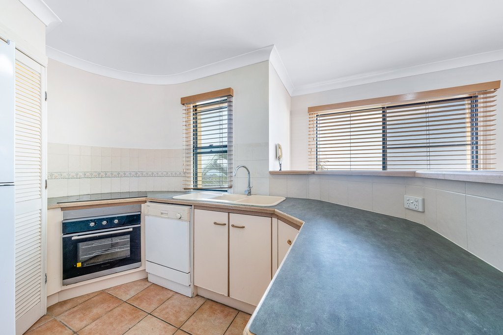 20/12-14 Golden Orchid Drive AIRLIE BEACH 4