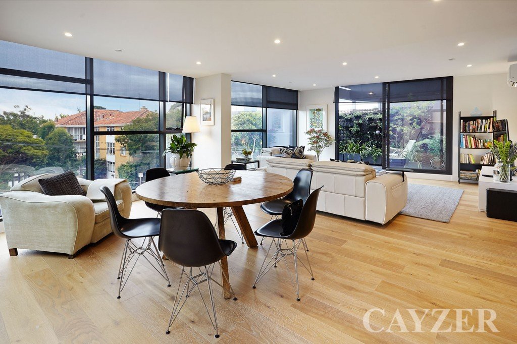Gallery: 201/2 Kingsley Street