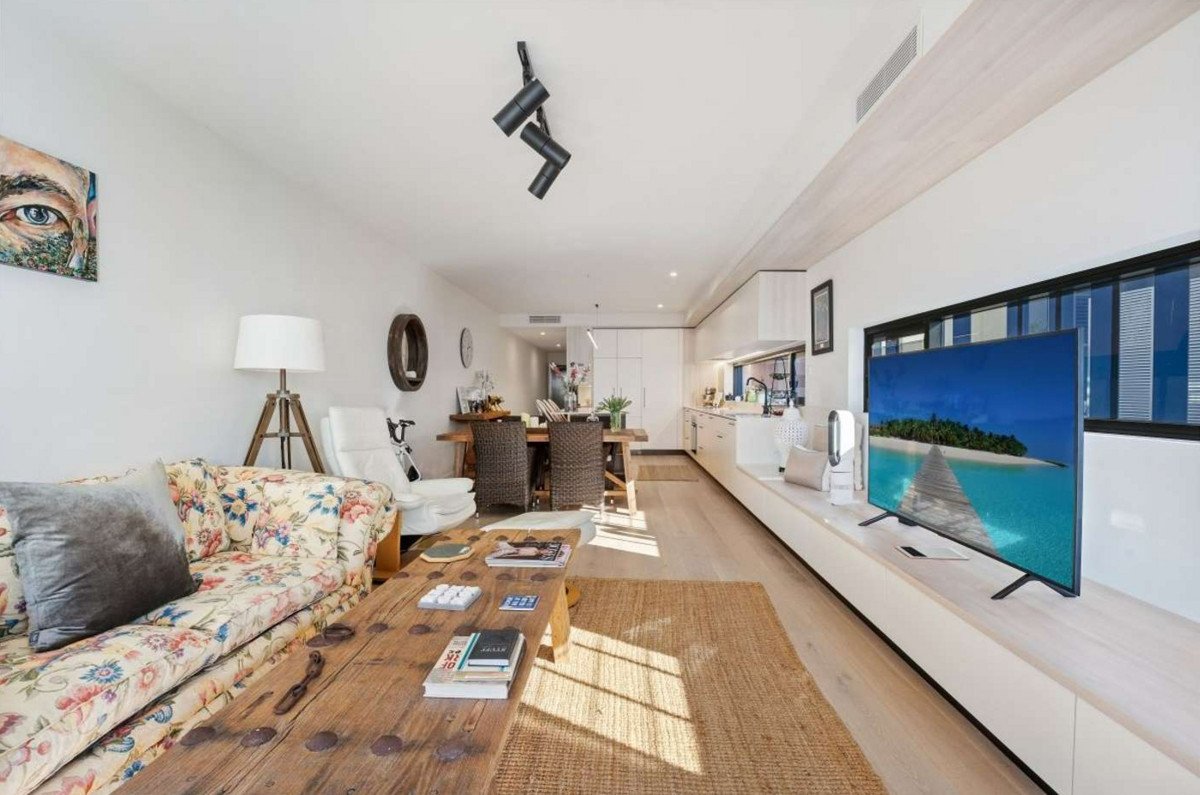 201/24 East Street Burleigh Heads 2