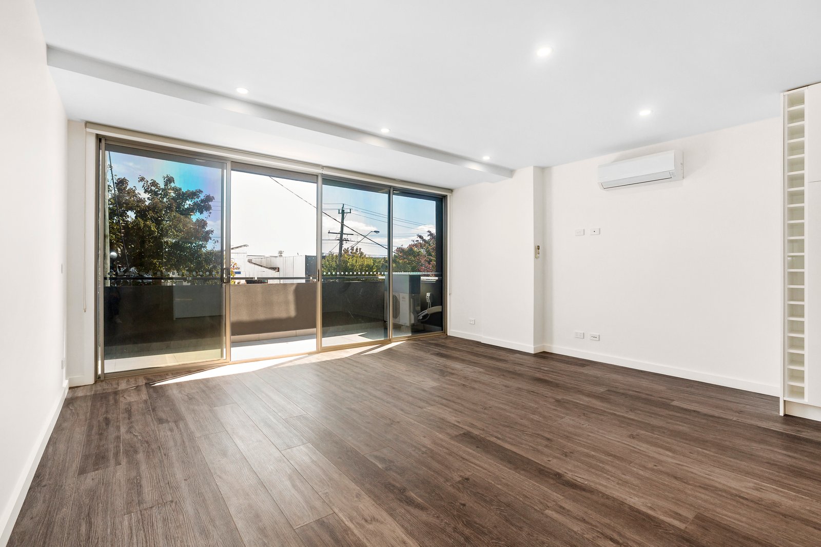 Gallery: 201/278 Huntingdale Road