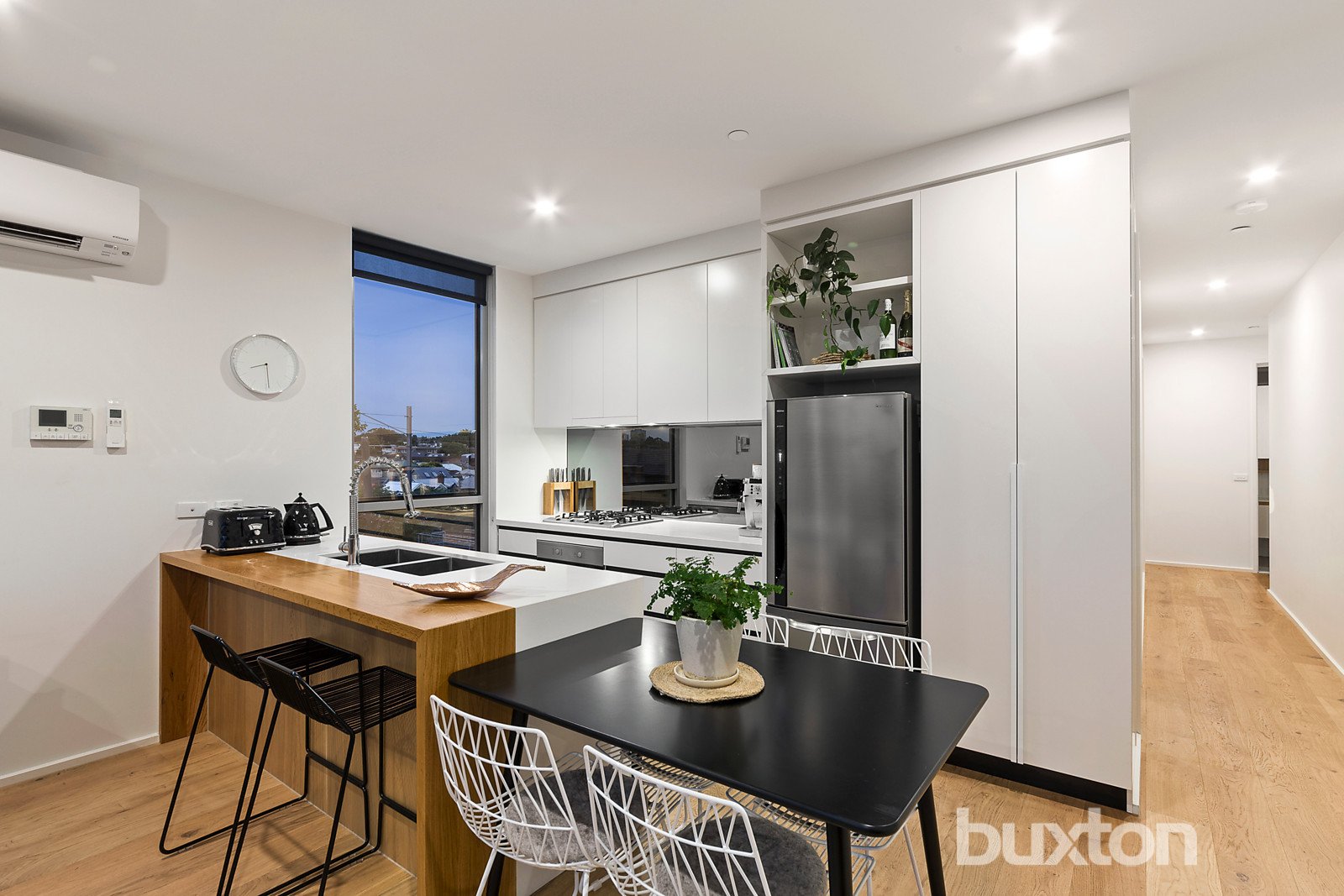 Gallery: 201/2a Nelson Street