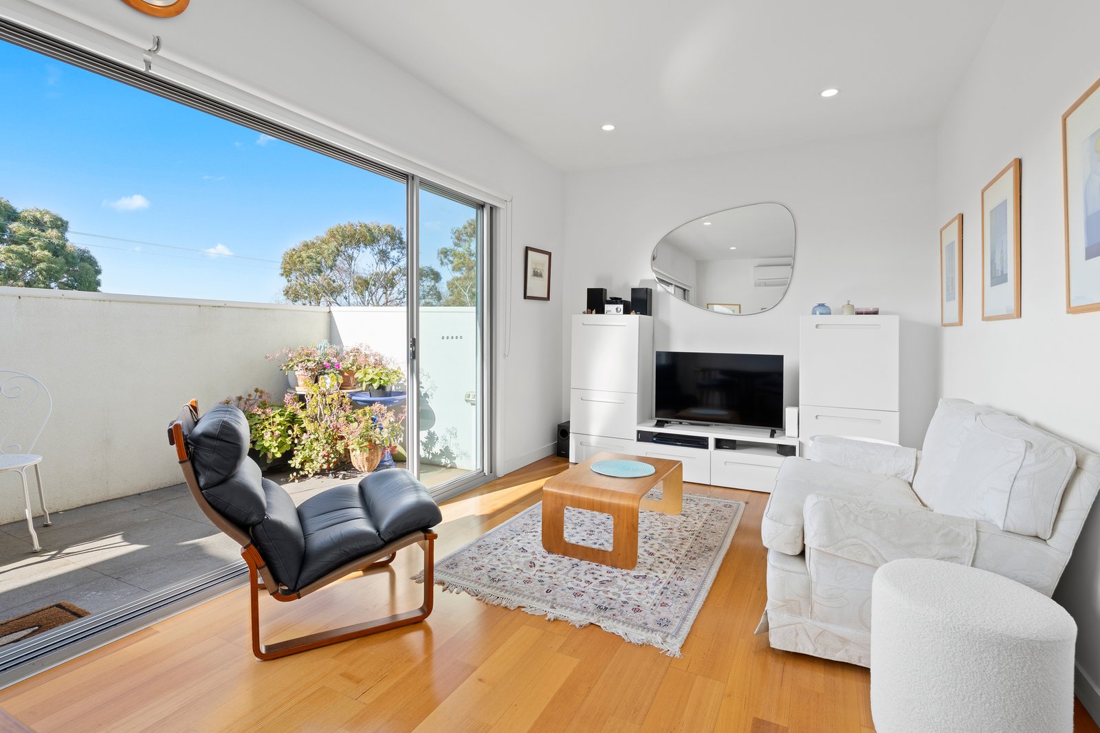 Gallery: 201/303-305 Huntingdale Road