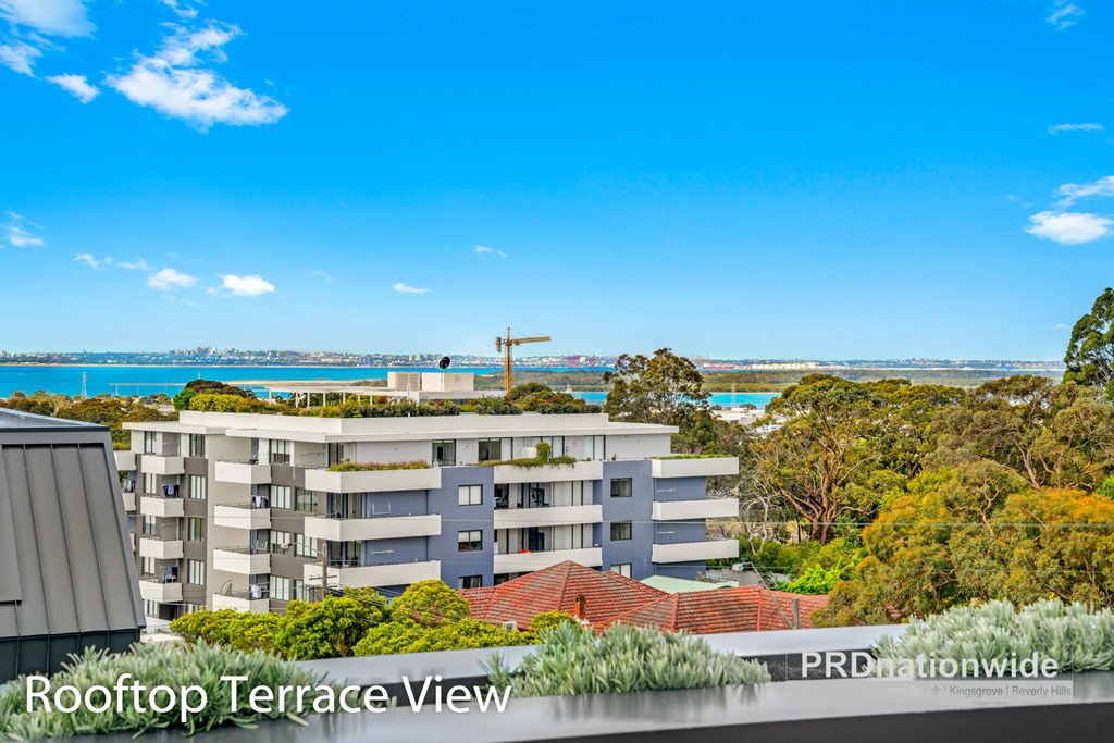 201/315 Taren Point Road CARINGBAH 2