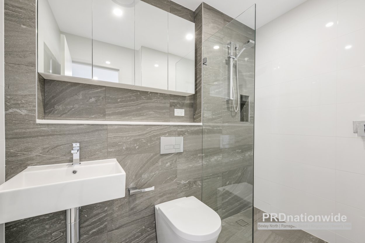 201/315 Taren Point Road CARINGBAH 5