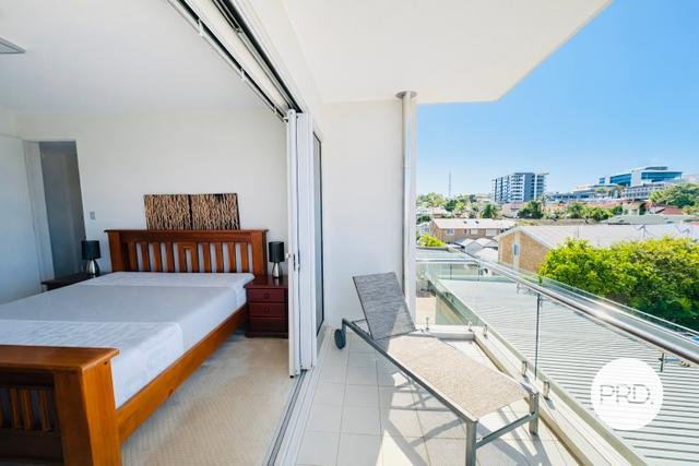 201/35 Lord Street GLADSTONE CENTRAL 7
