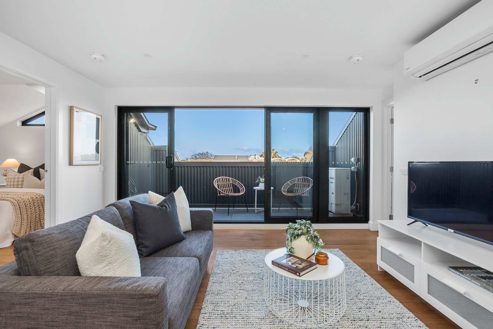 Gallery: 201/38 Fehon Street