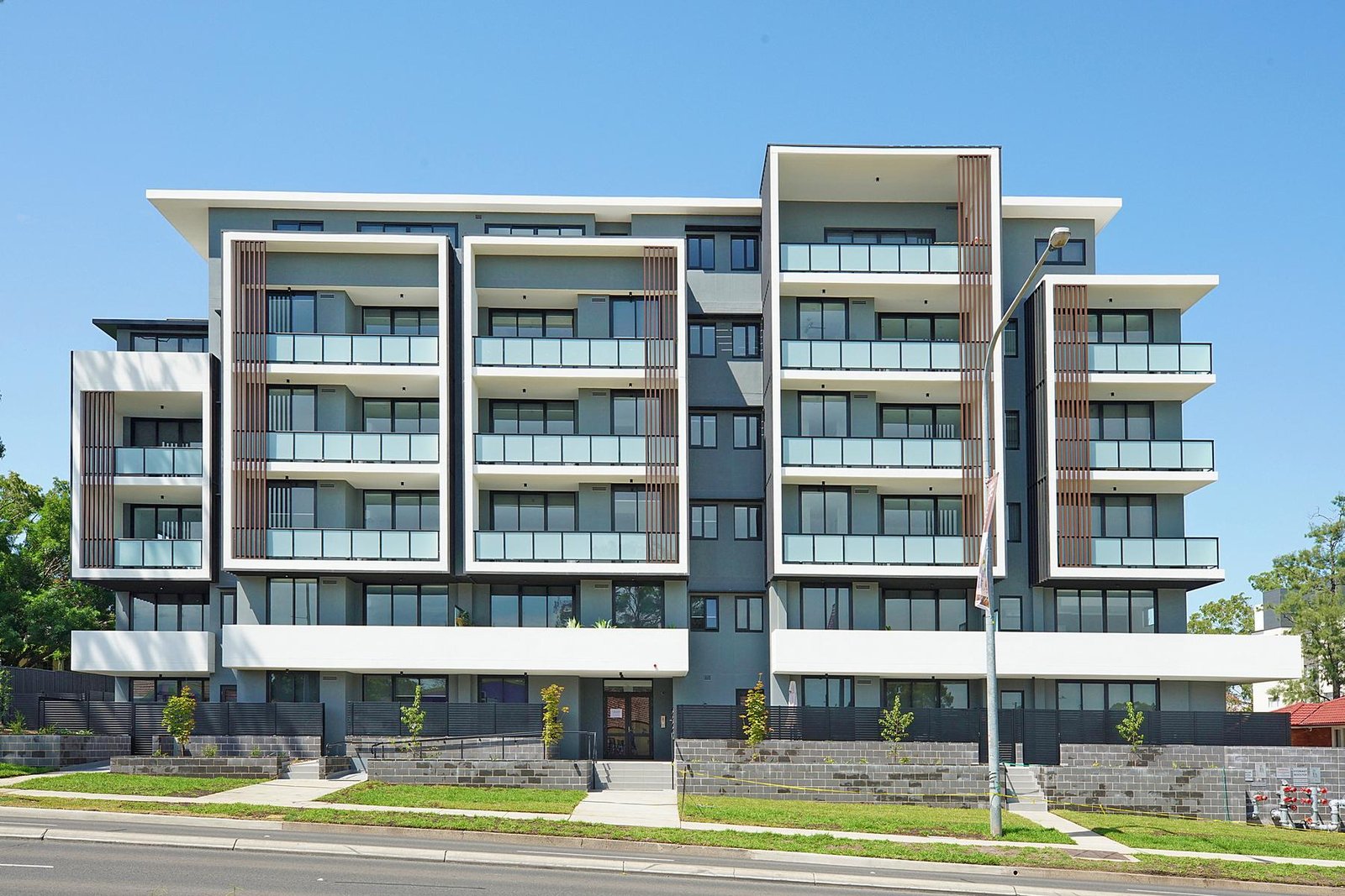 20/144-148 High Street,  PENRITH 15