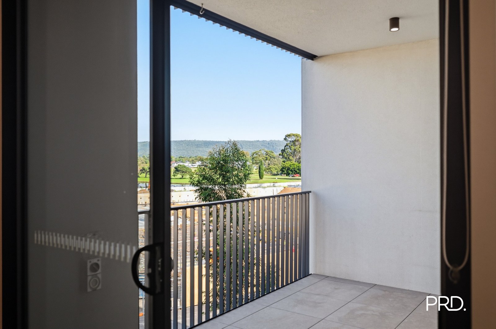 201/4B Retreat Drive PENRITH 11