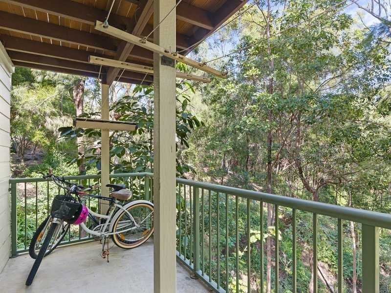 20/15 Simpsons Road ELANORA 2
