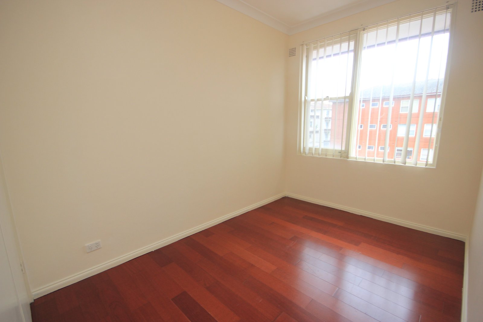 20/154 Chuter Avenue SANS SOUCI 5