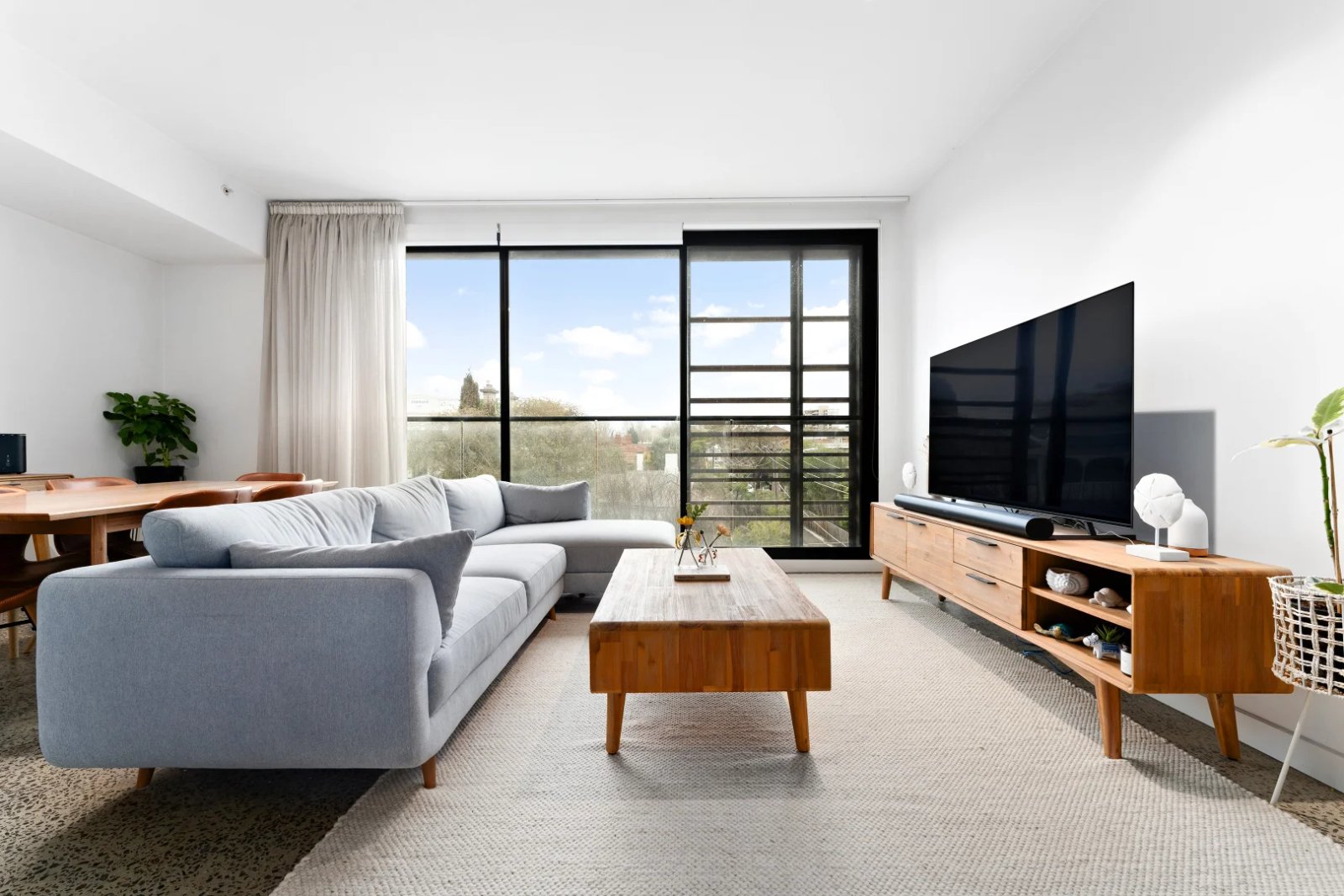 Gallery: 201/55 Wellington Street